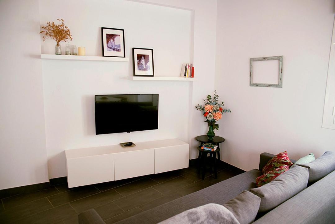 Ferienwohnung Tourist House Atico San Luis Sevilla Exterior foto